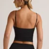Top camisole Elma cu decolteu în V și volane, din TENCEL™ Modal, negru Top camisole Elma cu decolteu în V și volane, din TENCEL™ Modal, negru