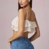 Top camisole scurt cu volane Lacie, de culoare ivoriu
