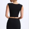 Top Cora din modal cu mâneci scurte și volane, negru Top Cora din modal cu mâneci scurte și volane, negru