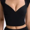Top Cora din modal cu mâneci scurte și volane, negru Top Cora din modal cu mâneci scurte și volane, negru