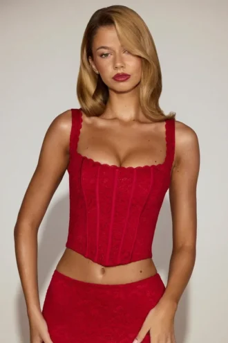 Top corset cu balenă și decolteu rotund din dantelă Cherith, în roșu intens