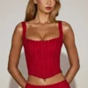 Top corset cu balenă și decolteu rotund din dantelă Cherith, în roșu intens Top corset cu balenă și decolteu rotund din dantelă Cherith, în roșu intens