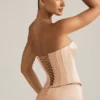 Top corset cu șireturi Araminta în bej auriu Top corset cu șireturi Araminta în bej auriu