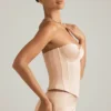 Top corset cu șireturi Araminta în bej auriu Top corset cu șireturi Araminta în bej auriu