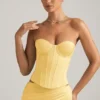 Top corset cu șireturi Araminta în galben pastel Top corset cu șireturi Araminta în galben pastel