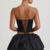Top corset fără bretele cu decupaj în formă de inimă și ornamente Amora, negru