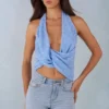 Top cu decolteu adânc și gât halter Maraya, cu imprimeu cu buline albastre
