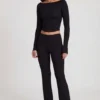 Top cu guler barcă și mâneci lungi Charliane din Modal, negru