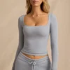 Top cu mâneci lungi din modal cu nervuri, în albastru deschis Top cu mâneci lungi din modal cu nervuri, în albastru deschis