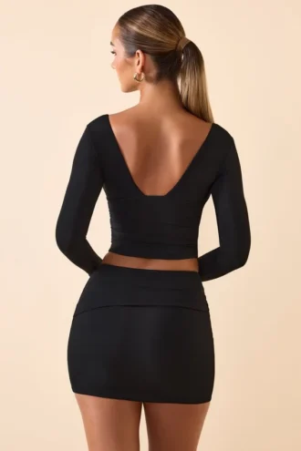Top cu mâneci lungi și decolteu adânc Harri din modal, negru
