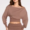 Top cu mâneci lungi și umeri decupați Quinn Modal, culoare Mocha Top cu mâneci lungi și umeri decupați Quinn Modal, culoare Mocha