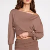 Top cu mâneci lungi și umeri decupați Quinn Modal, culoare Mocha Top cu mâneci lungi și umeri decupați Quinn Modal, culoare Mocha