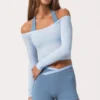 Top cu umerii goi din jersey moale, culoare albastru pudră Top cu umerii goi din jersey moale, culoare albastru pudră