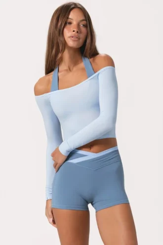 Top cu umerii goi din jersey moale, culoare albastru pudră