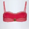 Top de bikini bandeau cu volane Portbou, în carouri roșii Top de bikini bandeau cu volane Portbou, în carouri roșii