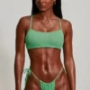 Top de bikini cu bretele și decolteu rotund din seersucker, verde spumă de mare Top de bikini cu bretele și decolteu rotund din seersucker, verde spumă de mare