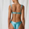Top de bikini cu detalii din perle Akoya și volane, în turcoaz Top de bikini cu detalii din perle Akoya și volane, în turcoaz