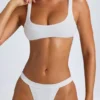 Top de bikini Malibu cu decolteu rotund, în culoarea alb