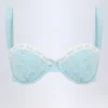 Top de bikini Ravello cu sârmă și balconetă, cu broderie englezească, în albastru pudră Top de bikini Ravello cu sârmă și balconetă, cu broderie englezească, în albastru pudră