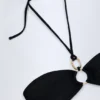 Top de bikini Savai cu detalii metalice și drapaj, cu gât halter, negru Top de bikini Savai cu detalii metalice și drapaj, cu gât halter, negru