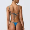 Top de bikini triunghiular South Beach cu lanțuri decorative, în albastru ocean Top de bikini triunghiular South Beach cu lanțuri decorative, în albastru ocean