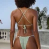 Top de costume de baie triunghiular cu gât halter din țesătură crinkle, culoare salvie Top de costume de baie triunghiular cu gât halter din țesătură crinkle, culoare salvie