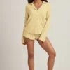 Top de pijama cu mâneci lungi Mirae Modal în galben pastel Top de pijama cu mâneci lungi Mirae Modal în galben pastel
