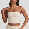 Top din dantelă fără bretele cu volane Tamia, culoare Ivory Top din dantelă fără bretele cu volane Tamia, culoare Ivory