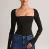 Top Kaia din modal, cu guler pătrat și mâneci lungi, în culoarea neagră Top Kaia din modal, cu guler pătrat și mâneci lungi, în culoarea neagră