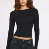 Top Luisa cu mâneci lungi, cu volane și țesătură din modal cu nervuri, în culoarea neagră Top Luisa cu mâneci lungi, cu volane și țesătură din modal cu nervuri, în culoarea neagră