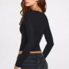 Top Luisa cu mâneci lungi, cu volane și țesătură din modal cu nervuri, în culoarea neagră Top Luisa cu mâneci lungi, cu volane și țesătură din modal cu nervuri, în culoarea neagră