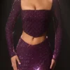 Top scurt asimetric cu ornamente Thora, în culoarea violet închis