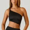 Top scurt asimetric cu volane Brisa, negru Top scurt asimetric cu volane Brisa, negru
