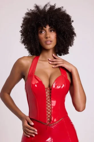 Top scurt corset din vinil Ophelia cu gât halter și șireturi, în roșu aprins