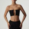 Top scurt cu decupaje și ornamente Ariana, negru Top scurt cu decupaje și ornamente Ariana, negru
