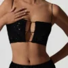 Top scurt cu decupaje și ornamente Ariana, negru Top scurt cu decupaje și ornamente Ariana, negru