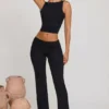 Top scurt cu gât înalt și spate decupat Wren, negru