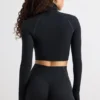 Top scurt cu guler înalt Soft Active, negru Top scurt cu guler înalt Soft Active, negru