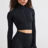 Top scurt cu guler înalt Soft Active, negru Top scurt cu guler înalt Soft Active, negru