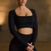 Top scurt cu mâneci lungi fără cusături Super Sculpt în negru