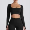 Top scurt cu mâneci lungi fără cusături Super Sculpt în negru