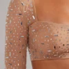 Top scurt cu mâneci lungi și decorațiuni transparente Guilia, culoare Almond Top scurt cu mâneci lungi și decorațiuni transparente Guilia, culoare Almond