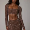 Top scurt cu mâneci lungi și decorațiuni transparente Guilia, în culoarea Deep Cocoa