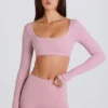 Top scurt cu mâneci lungi în mov Top scurt cu mâneci lungi în mov