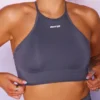 Top scurt fără cusături, cu guler înalt, în culoarea gri Top scurt fără cusături, cu guler înalt, în culoarea gri