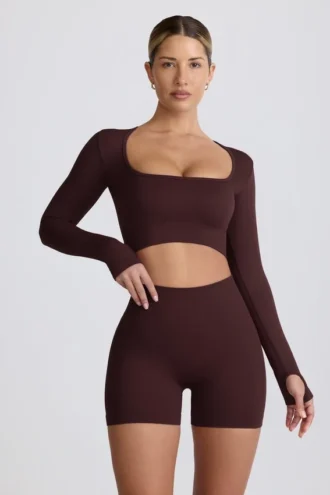 Top scurt fără cusături Super Sculpt cu mâneci lungi, culoare ciocolată Top scurt fără cusături Super Sculpt cu mâneci lungi, culoare ciocolată