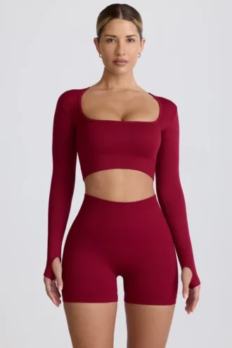 Top scurt fără cusături Super Sculpt cu mâneci lungi, în culoarea burgund Top scurt fără cusături Super Sculpt cu mâneci lungi, în culoarea burgund