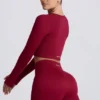Top scurt fără cusături Super Sculpt cu mâneci lungi, în culoarea burgund Top scurt fără cusături Super Sculpt cu mâneci lungi, în culoarea burgund