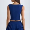 Top scurt Kadie cu decupaj în față, în culoarea True Navy Top scurt Kadie cu decupaj în față, în culoarea True Navy