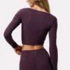 Top scurt Soft Active cu partea din față răsucită, în culoarea prune Top scurt Soft Active cu partea din față răsucită, în culoarea prune